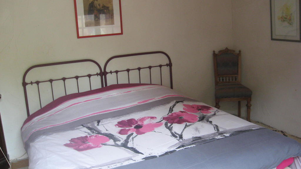 Chambre D'Hotes Oeuil De Bouc Madiran Zimmer foto